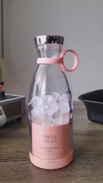 Videó betöltése és lejátszása a galériamegjelenítőben: The Z1 Fresh Juice Blender - Portable
